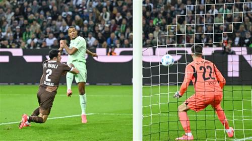 B. Mönchengladbach VS Poly