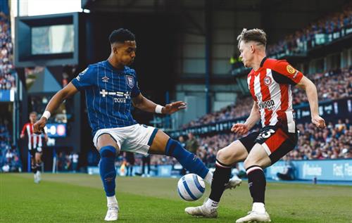 Ipswich Town x Brentford