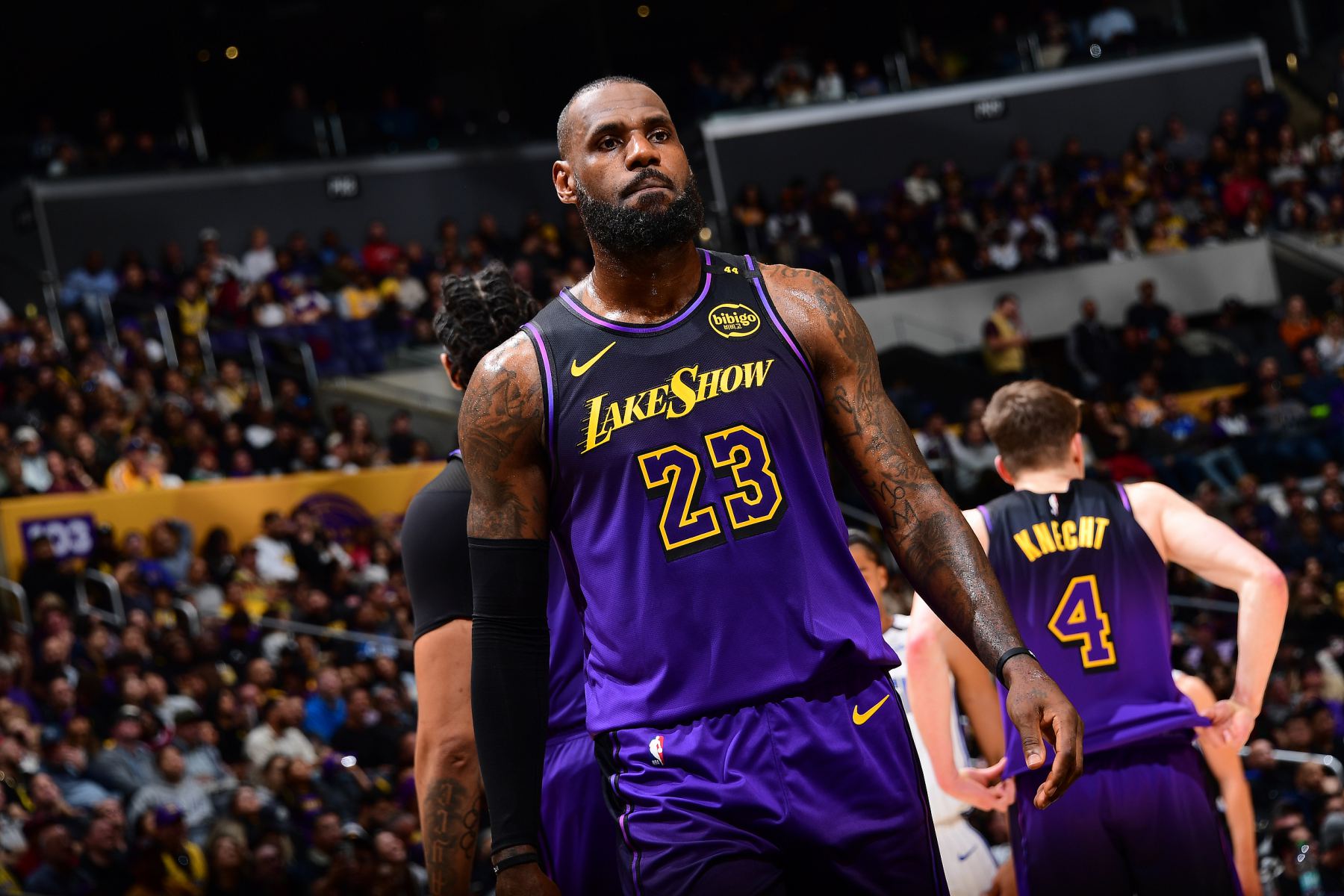 Shams: O Lakers chamou James da Development League e sua estreia na temporada está chegando